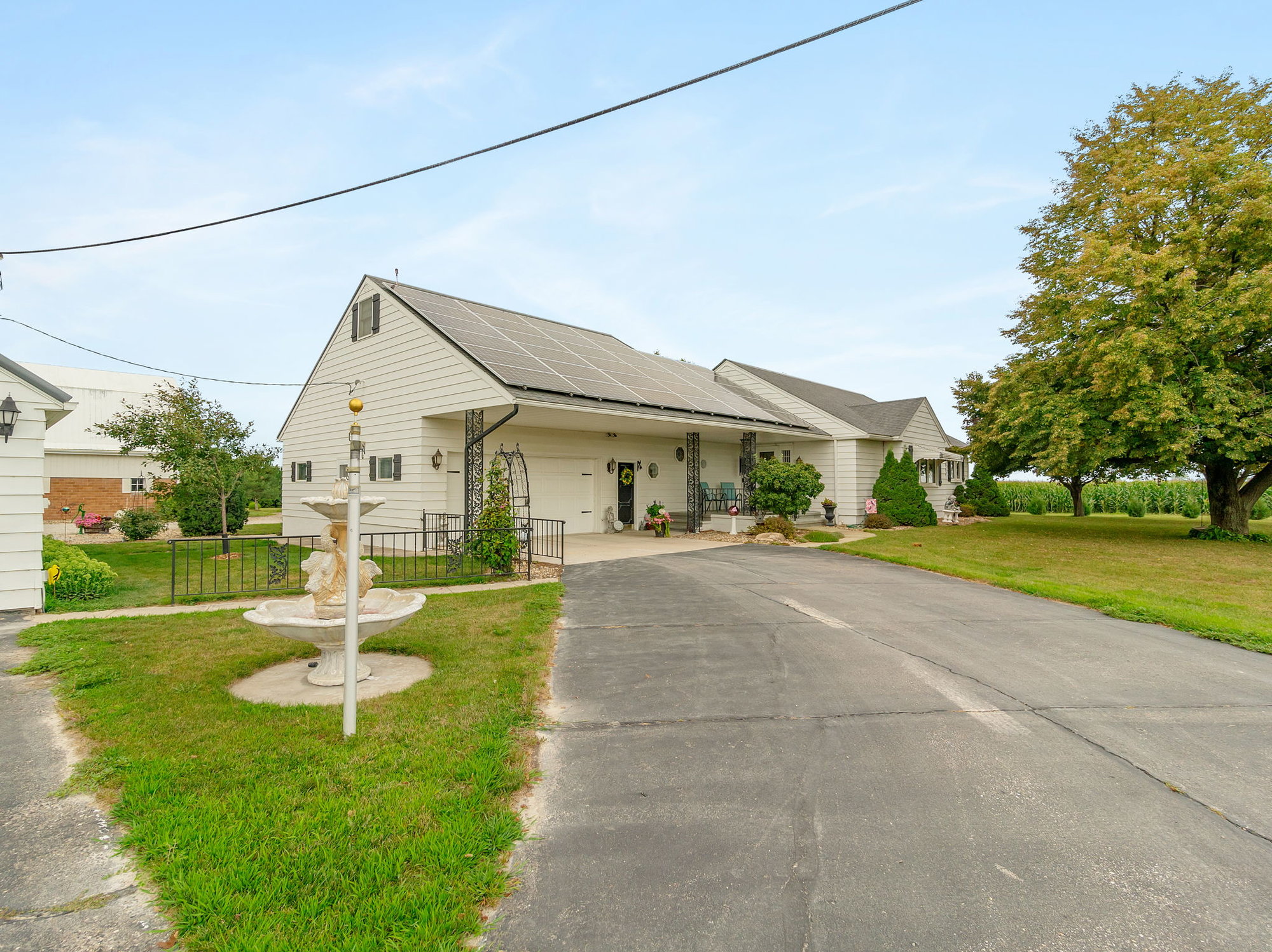 This Acreage in Jesup Iowa Has Everything You Would Want for Small Town Living - 1173 210th St., Jesup